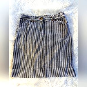 BODEN hickory blue white and red Denim skirt, size Small.